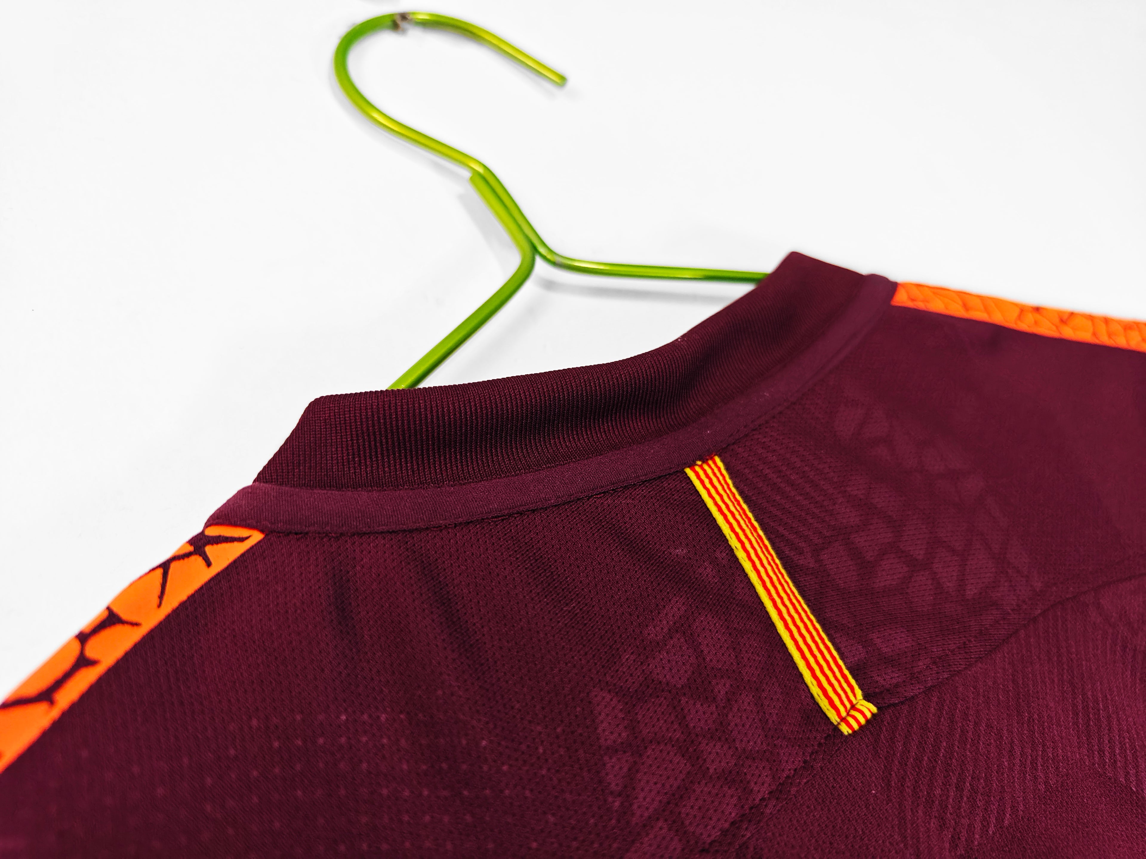 FC Barcelona 17/18 Tercera "Guinda"