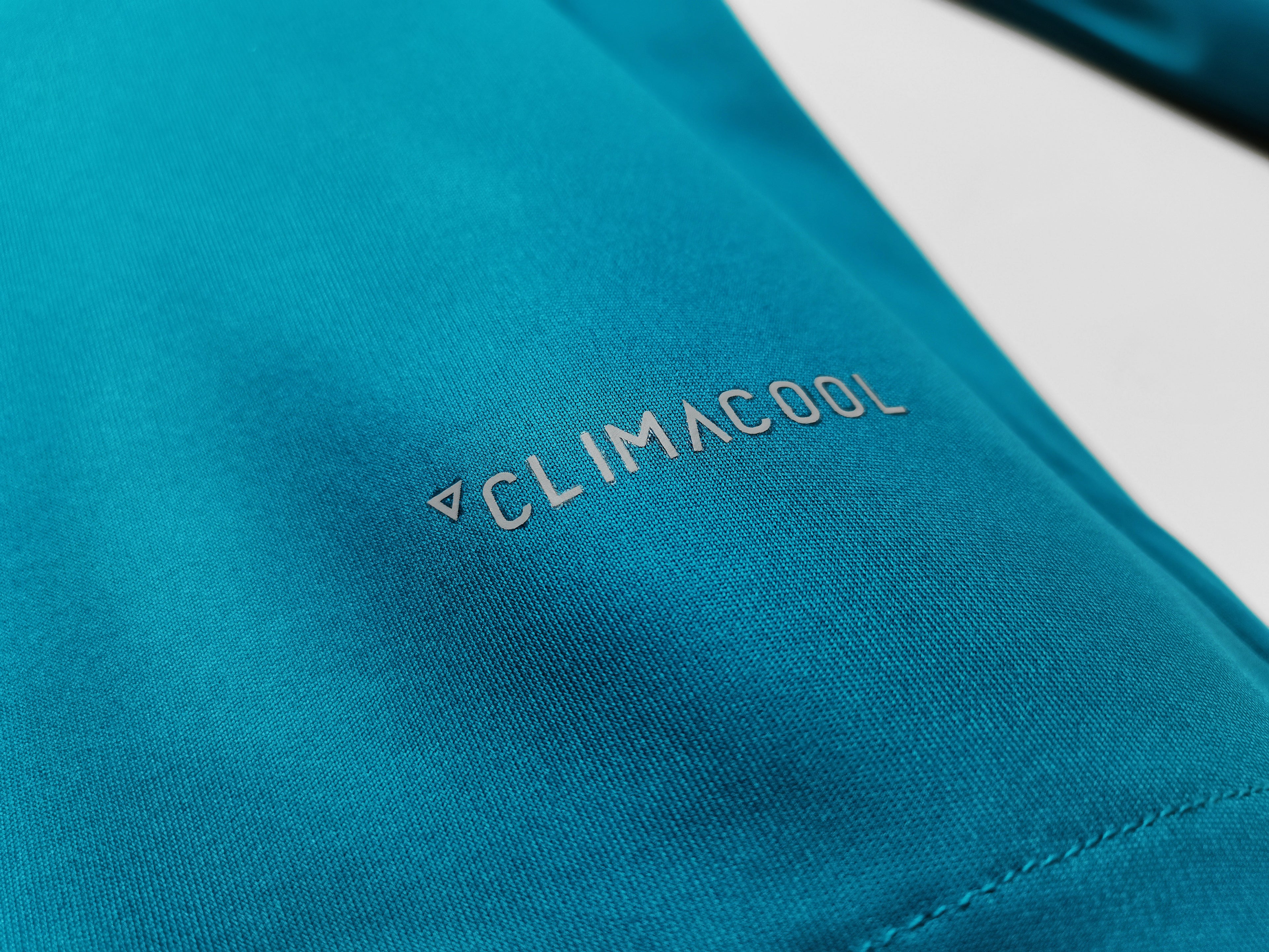 Real Madrid 17/18 Tercera equipacion