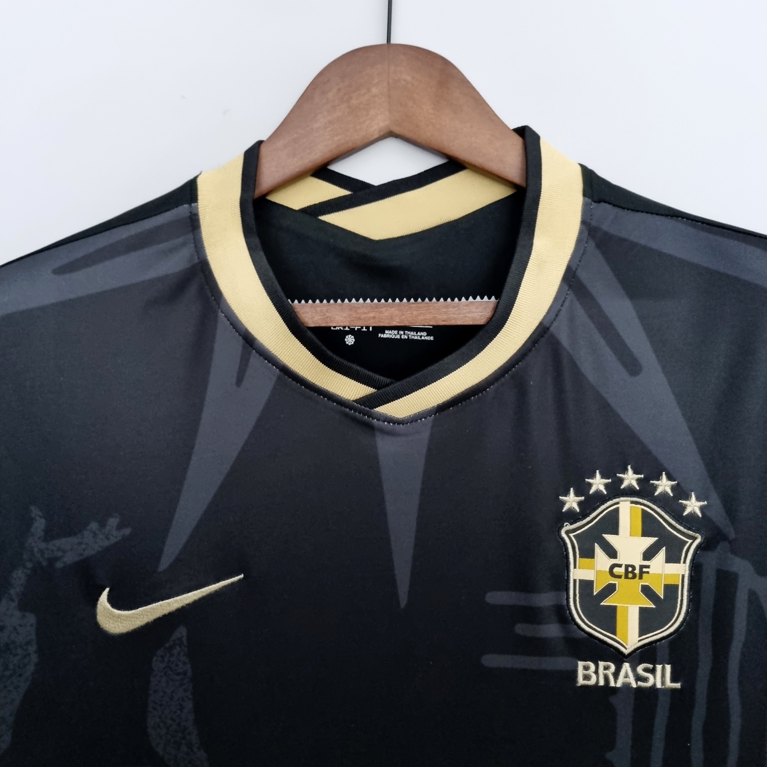Brasil 2022 Black