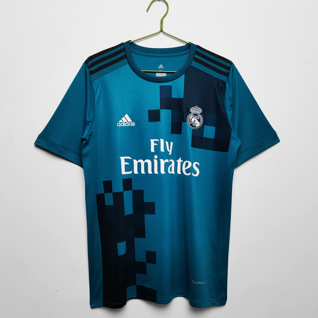 Real Madrid 17/18 Tercera equipacion