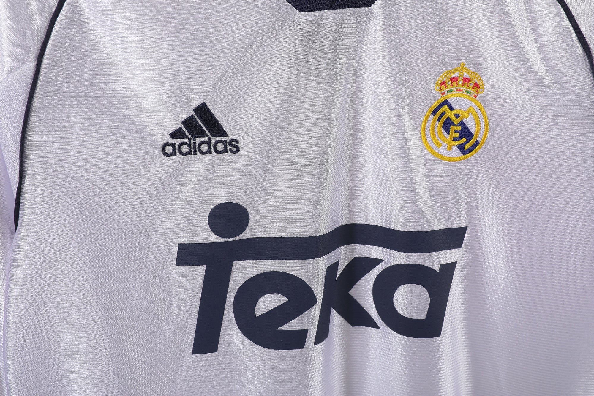 Real Madrid 99/00 Local