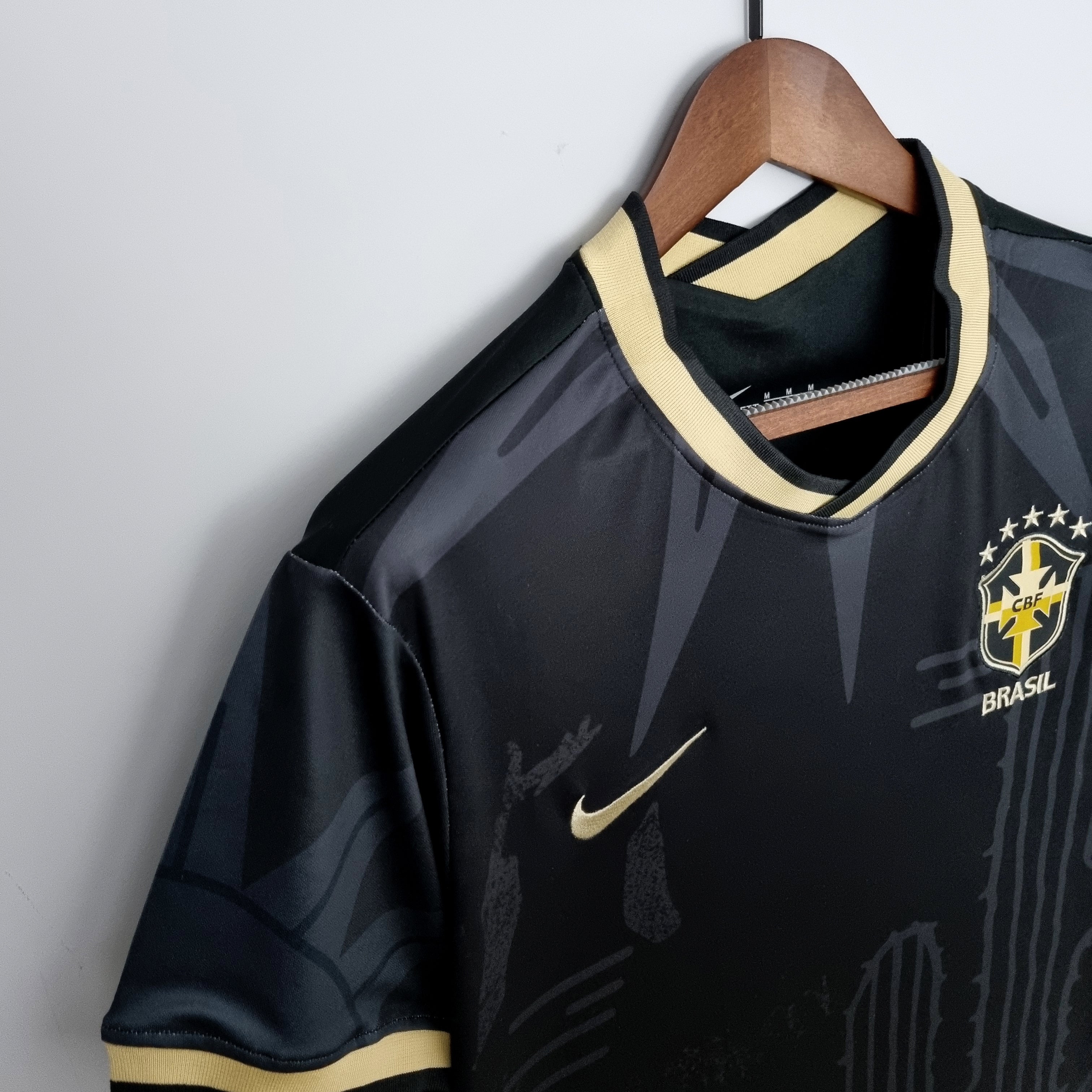 Brasil 2022 Black