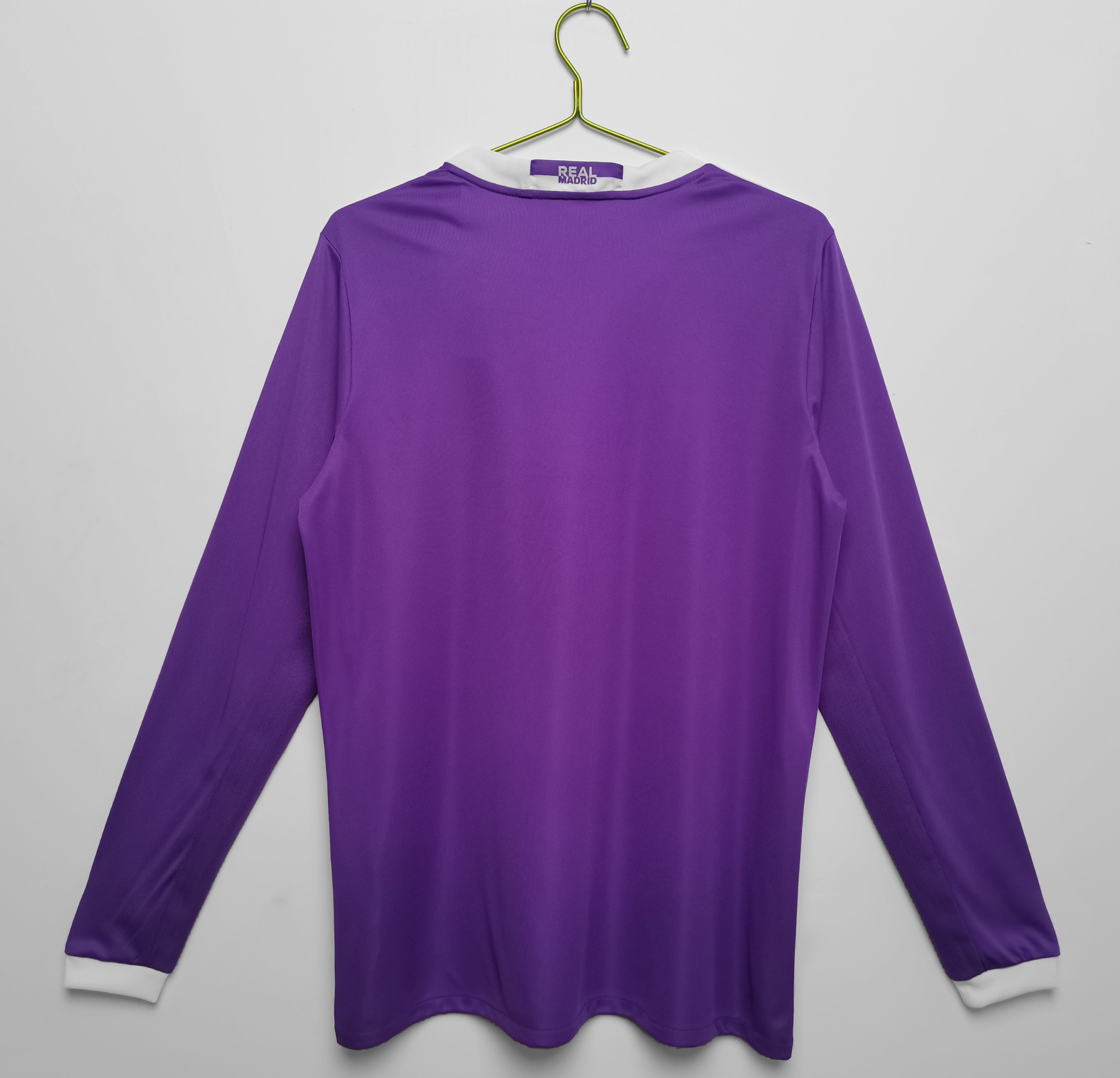 Real Madrid 16/17 Tercera equipacion