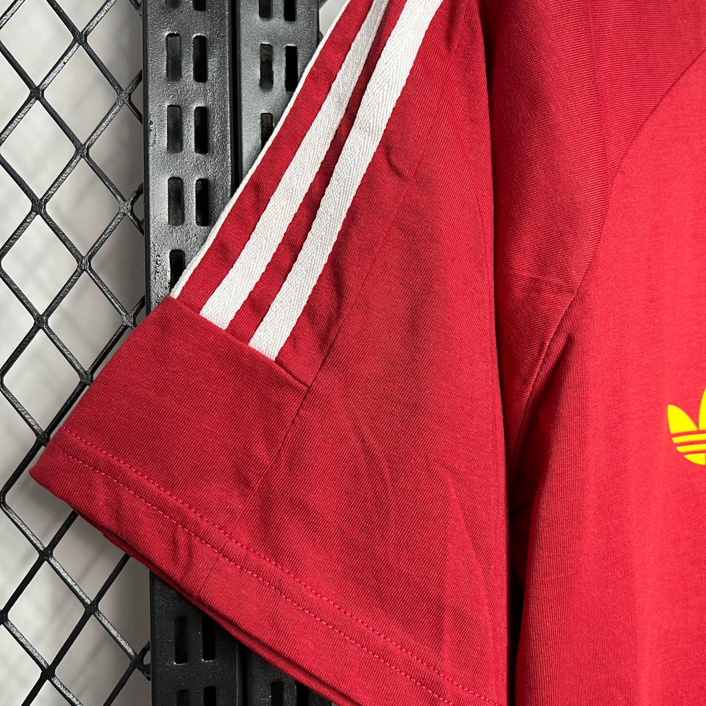 España 2024 Estilo retro roja