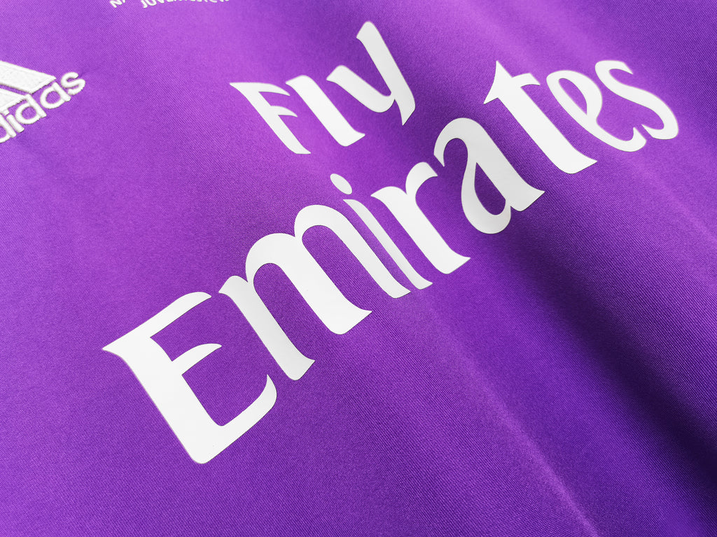 Real Madrid 16/17 Tercera equipacion