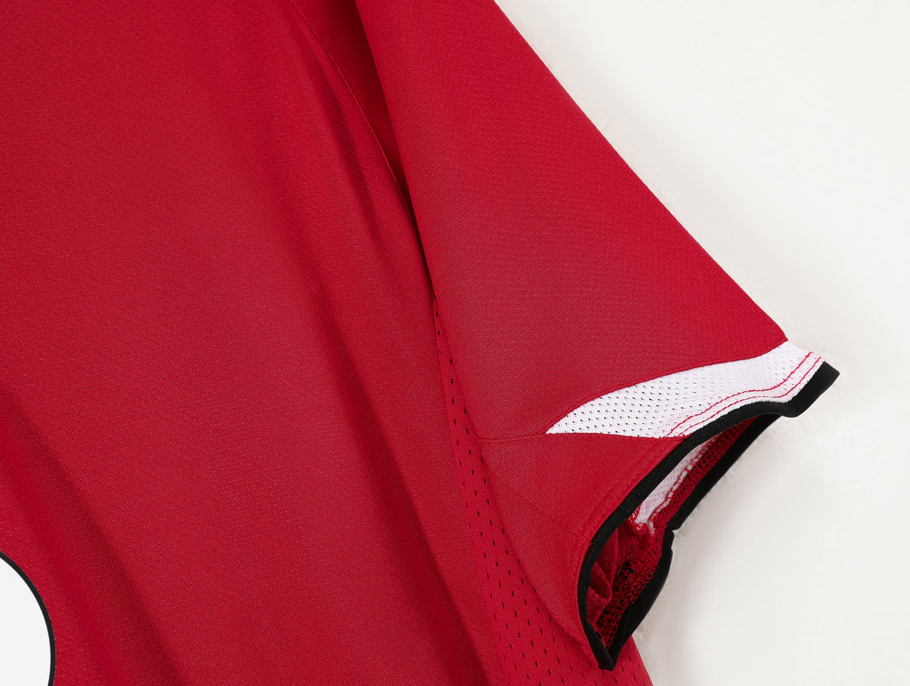 Manchester United 04/06 Local