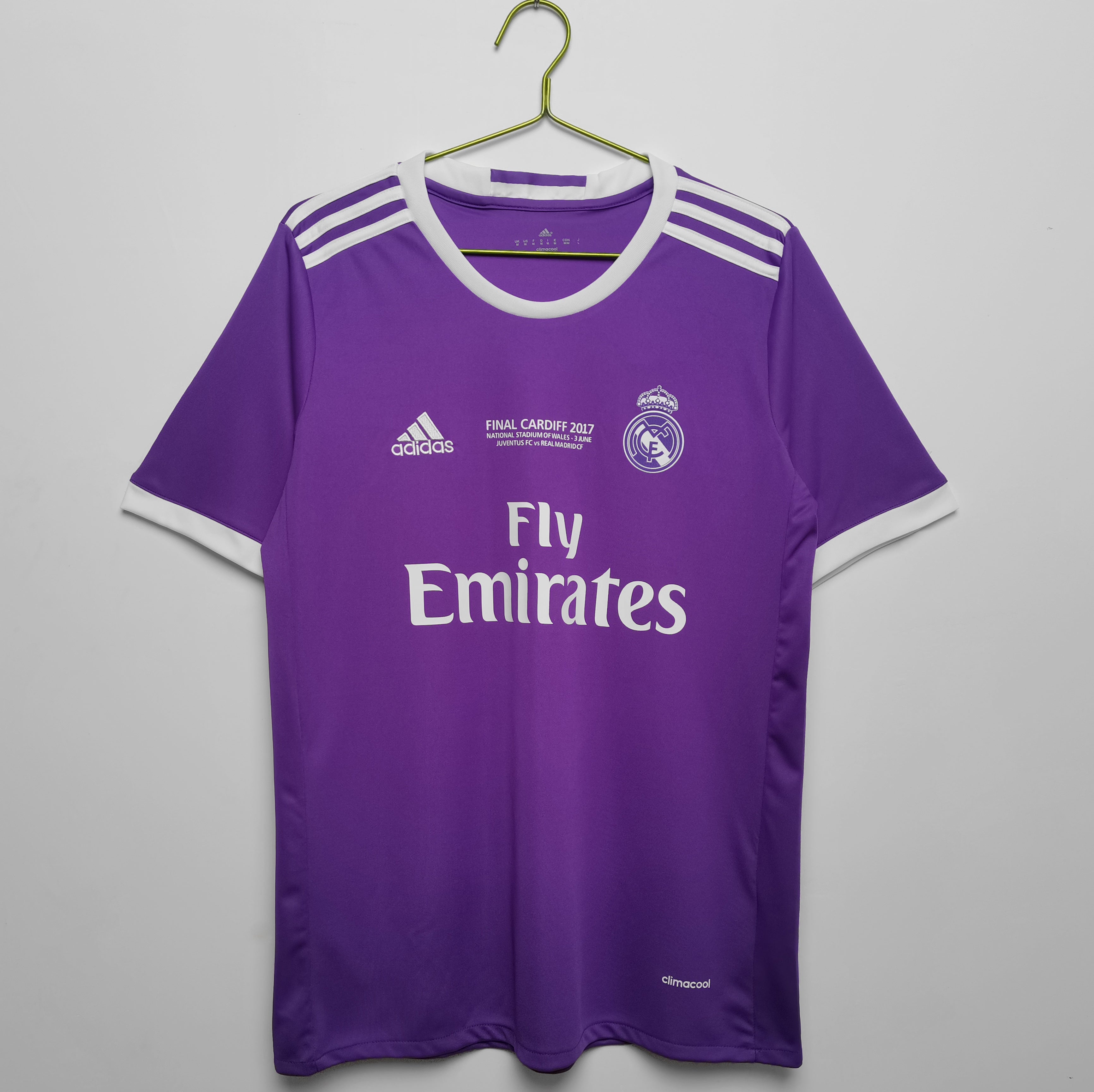 Real Madrid 16/17 Tercera equipacion