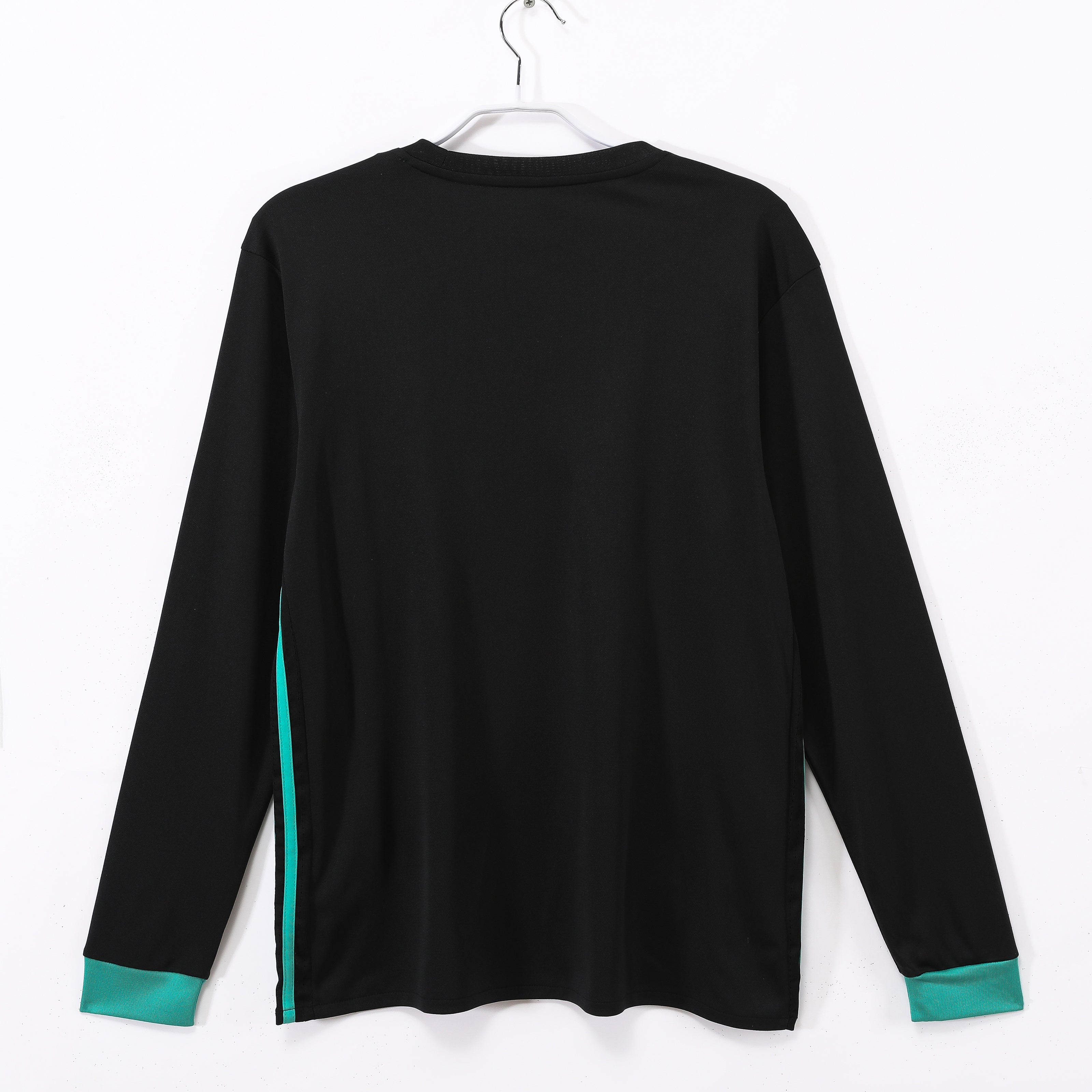 Real Madrid 17/18 Visitante